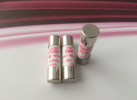 fwc-32A10F 32A 600V 10*38���U�z��