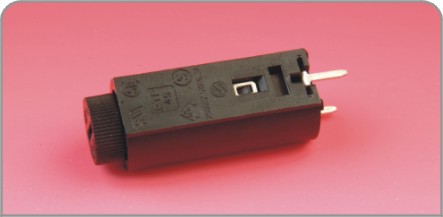 面板安裝型保險(xiǎn)絲座