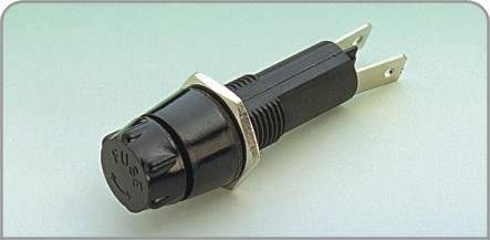 面板安裝型保險(xiǎn)絲座