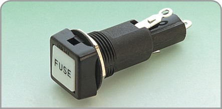 面板安裝型保險(xiǎn)絲座